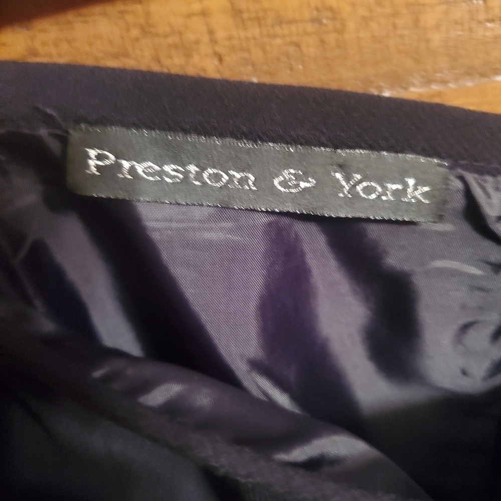 Preston & York Black Lined Skirt Size 16 - Picture 4 of 7